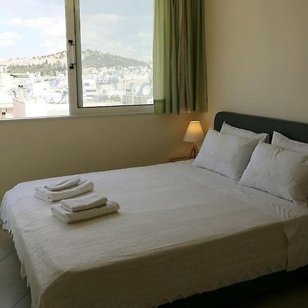Fly Me To The Moon! Apartment Атина Екстериор снимка